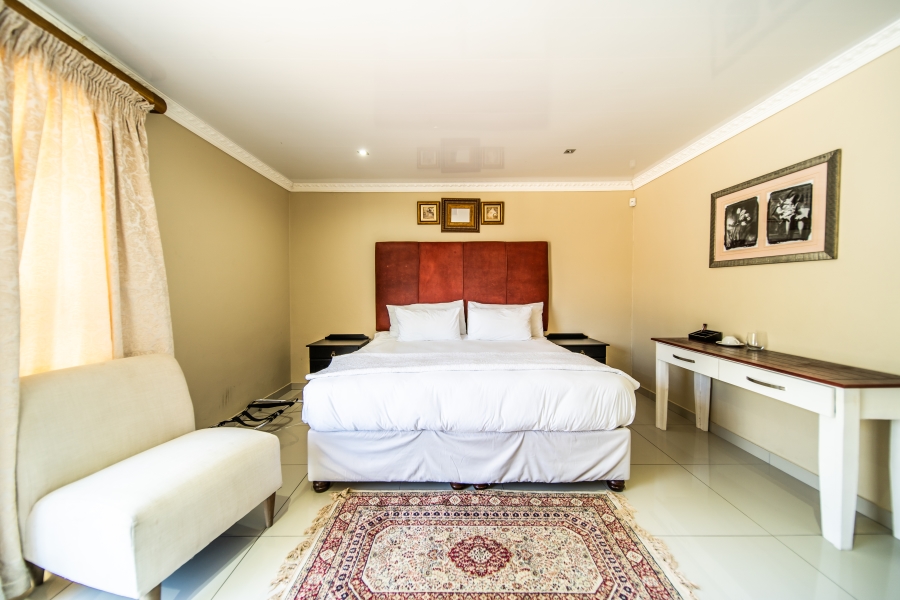 12 Bedroom Property for Sale in Sunnyridge Eastern Cape